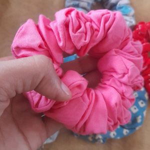 Set Of 5 Hair Scrunchies in Coins