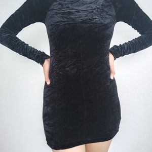 Hot Black Dress ..New..mid Dres