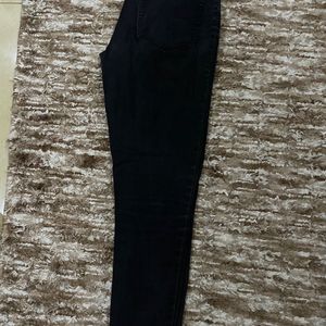 Slim Fit Mid Rise Jean