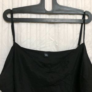 Black Sleevless Top