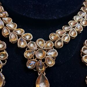 Beautiful Kundan Jewellery Set