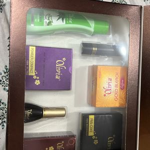 Olivia - Festive Beauty Bliss Kit