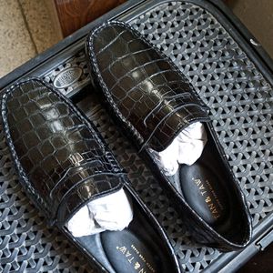 Genuine Leather Crocodile Print Loafers