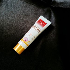 T.A.C the ayurveda co. Gold Glow Face Moisturizer