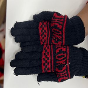 Hand knitted Gloves For Kids