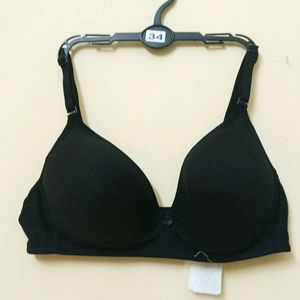 Black Lightly Padded T-shirt Bra (Nonwired)