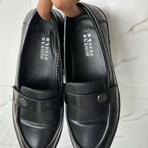 Here & Now - Black Penny Loafers (UK7) (Unisex)