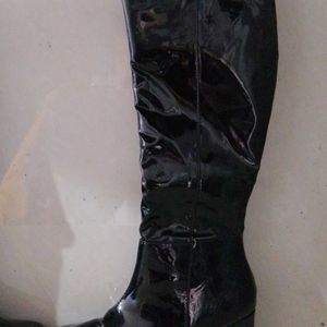 Shiny Long Boots