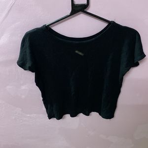 Black Crop Top (T-shirt)
