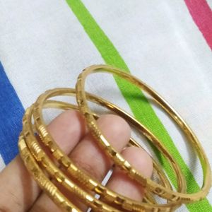 Super Stylish Gold Bangles