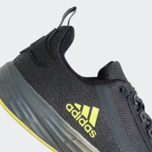 Brand NEW Original Adidas Men Running Shoes