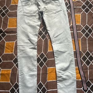 Off White Branded Jeans With Belt Free🔥🔥(Men)