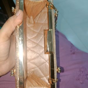 GOLD SLING BAG FOR PARTIES❣️