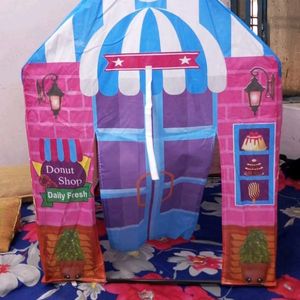 New/Unused Kids Play Tent House