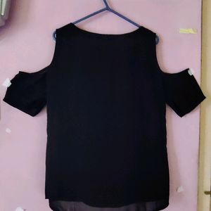 SRISHTI Black Cold Shoulder Top