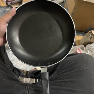 Peigon Frypan Unused With Handle