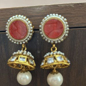 Beautiful kundan earings