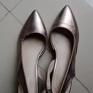 Bata Pencil Heel ( Electra Pumps)