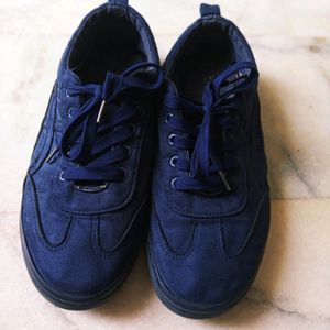 Navy Blue Sneakers Used But Condition Like New