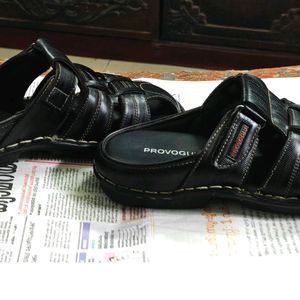 Like New PROVOGUE Men's Leather Fisherman (BLACK)