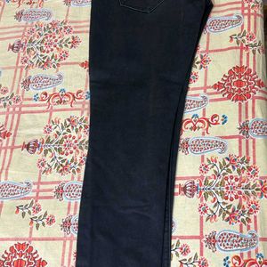 Levis Black Denim Jeans Solid