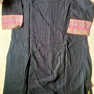 Black Kurti