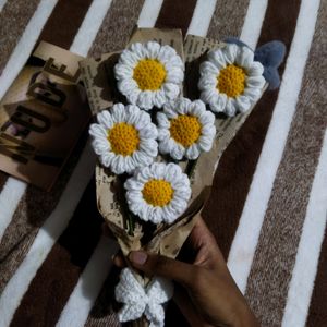 Crochet daisy flower bouquet