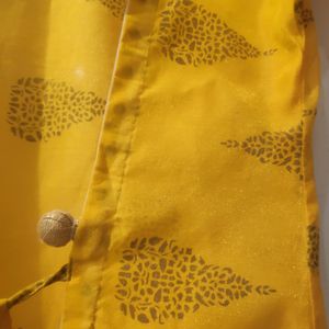 Beautiful Yellow shrug with white kurta | M