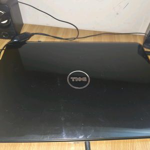 Dell Laptop With Dual Speakers And Charger