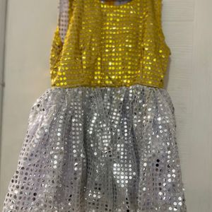 Girls Embellished Frock In Gold N Sliver 2-4 Yrs