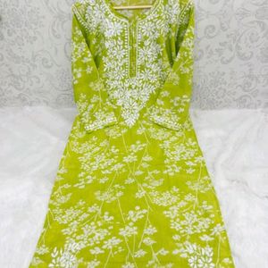 Lucknowi Chikankari Kurti