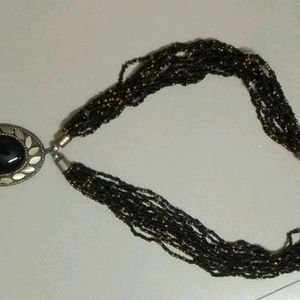 Beautiful Black Pendant blac Beads Necklace