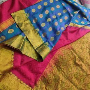 Maroon And Green With Blue Patli Pallu