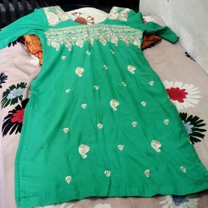 Beautiful Kurta For girls And Women Size issue