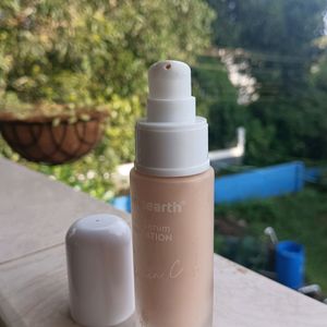 Mamaearth Glow Serum Foundation with Vitamin C