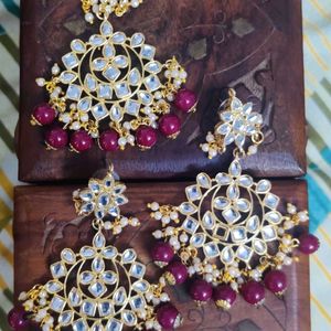 Kundan Earrings With Mang Tikka Set