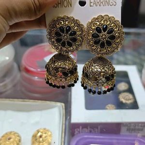 Black Traditional Jhumka