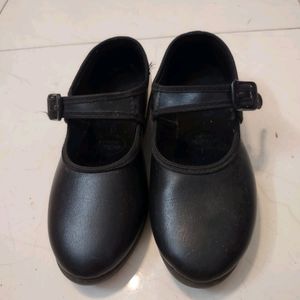 GIRLS SCHOOL SHOES