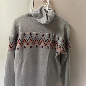 Turtleneck Sweater-L