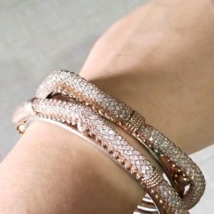 Women Golden Bangles Size Is 2.5