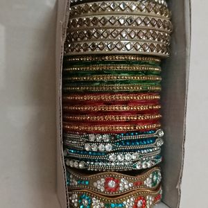 Combo Of Multicolour Bangles .