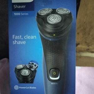 Philips Electric Shaver for Men, Wet and Dry Shave