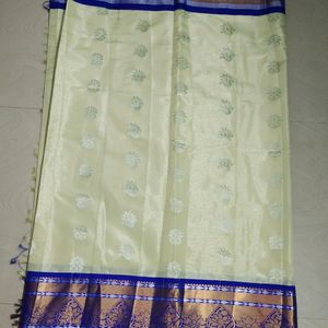 New Saree With Unstitched Blouse Piece💙