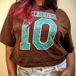 Beautiful Brown Crop Tshirt 🤎🤍