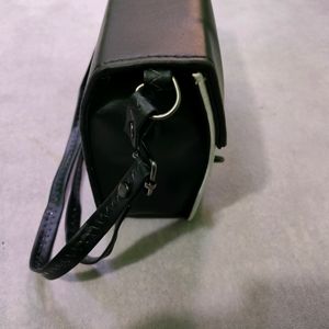 Sling Bag