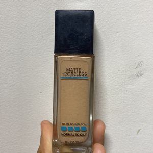 Maybelline Fit Me Matte Plus Poreless Foundation