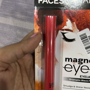 New Faces Canada Magnet Eyes Eyeliner