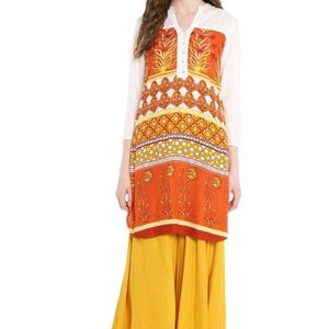 Beautiful Flowy White & Orange Akkriti Kurta