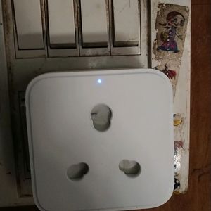 Realme Wi-Fi Smart Plug 16A(White Colour)❤️