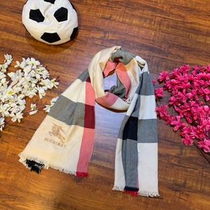 Burberry Shawl/Stole